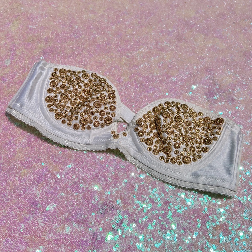 Vintage Gold Stud Decorated Strapless Bra